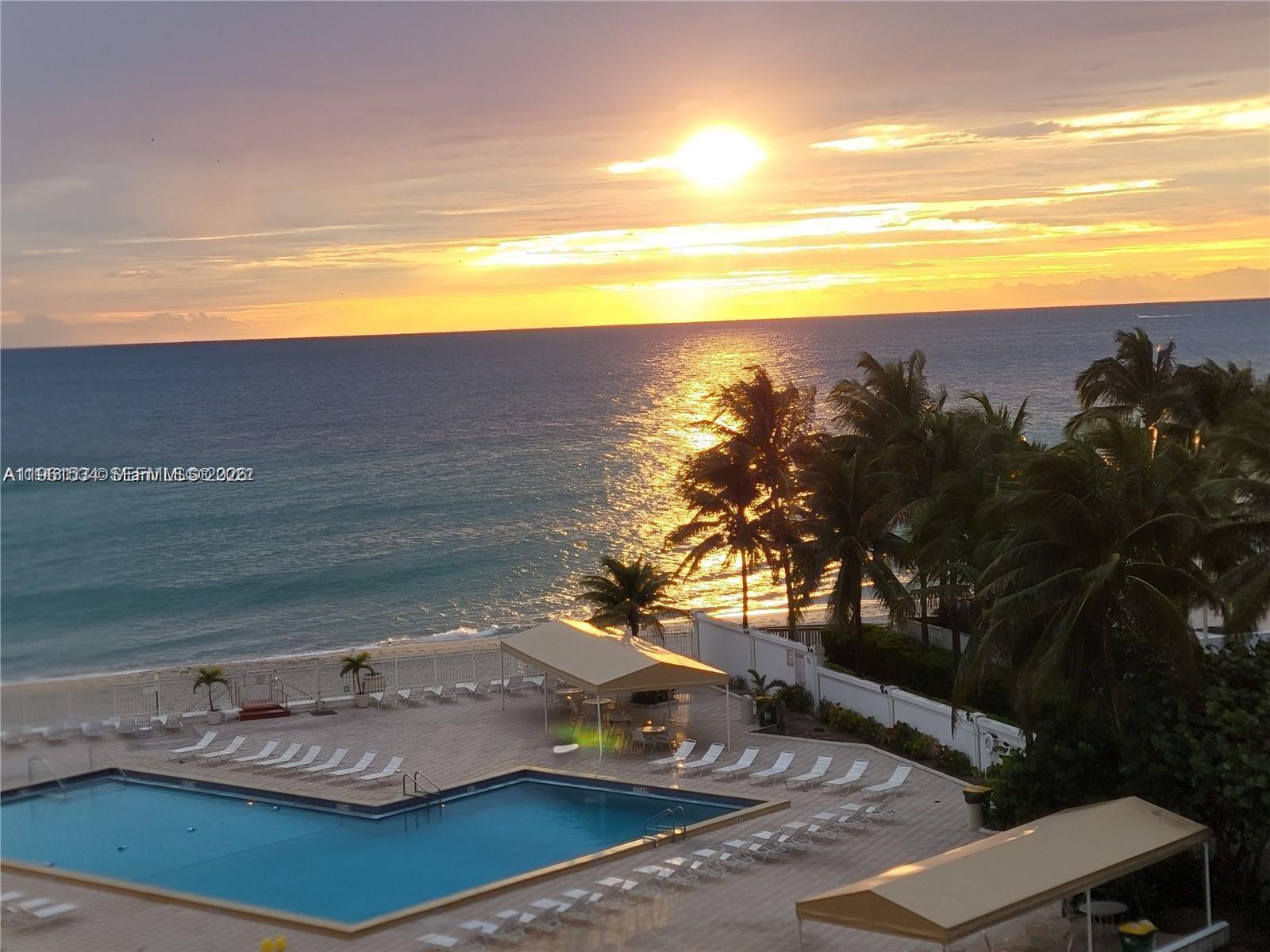 ALEXANDER TOWERS CONDO - Residential