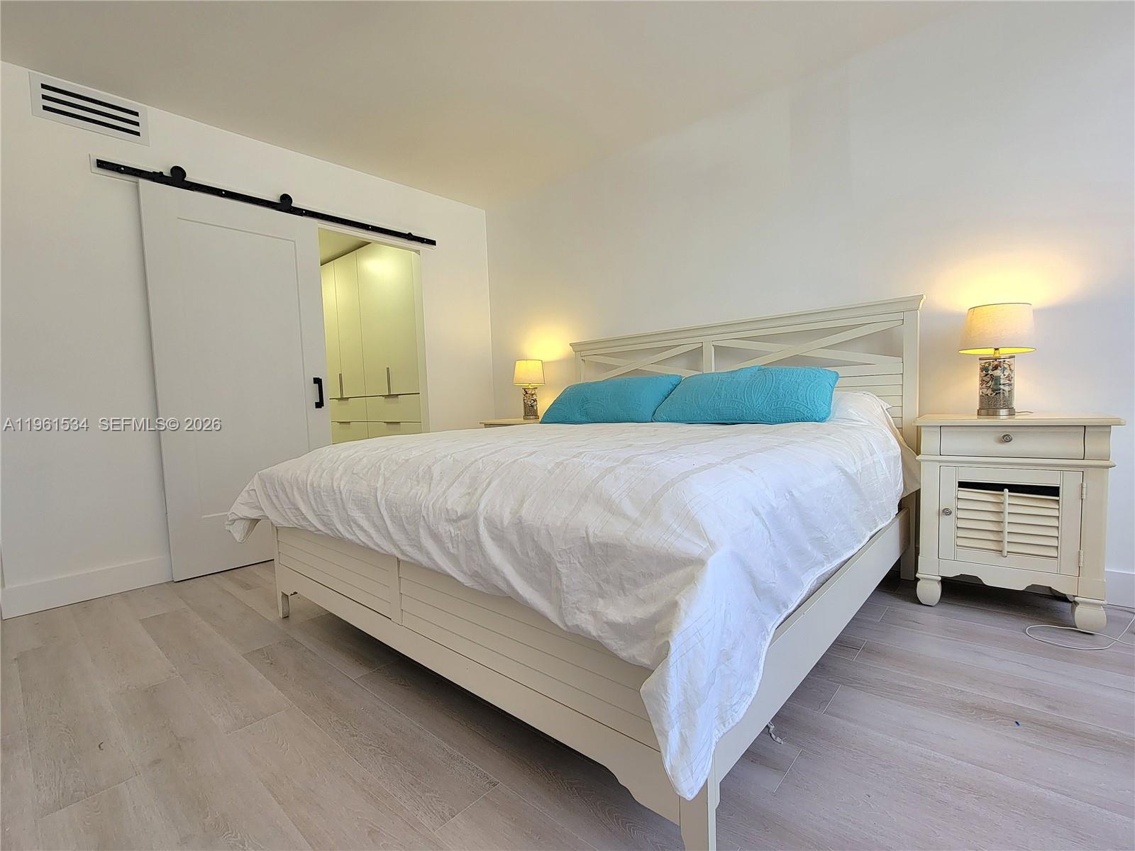 ALEXANDER TOWERS CONDO - Residential