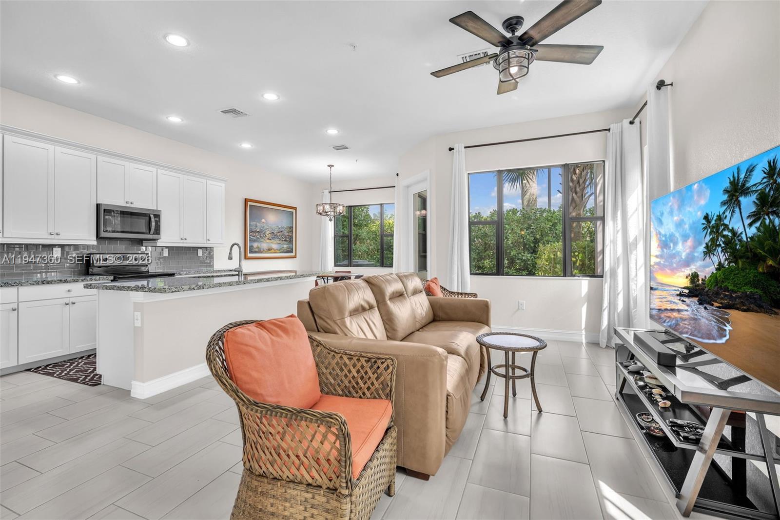 PEMBROKE LAKES SOUTH - Residential