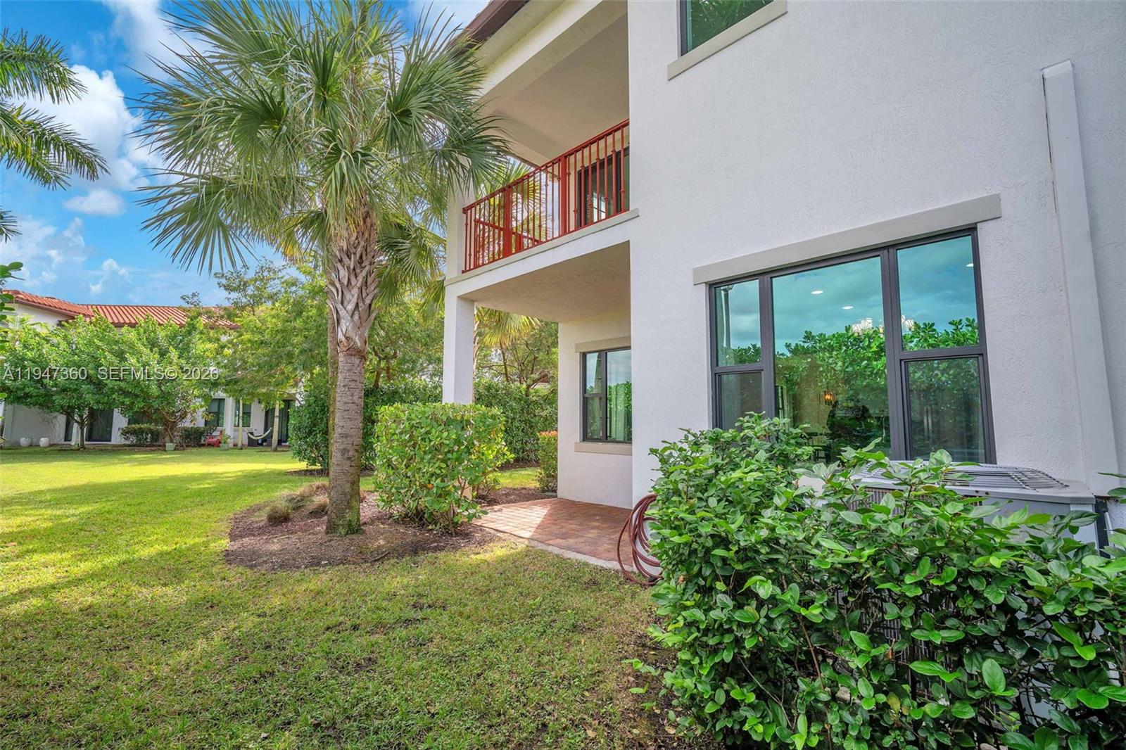 PEMBROKE LAKES SOUTH - Residential