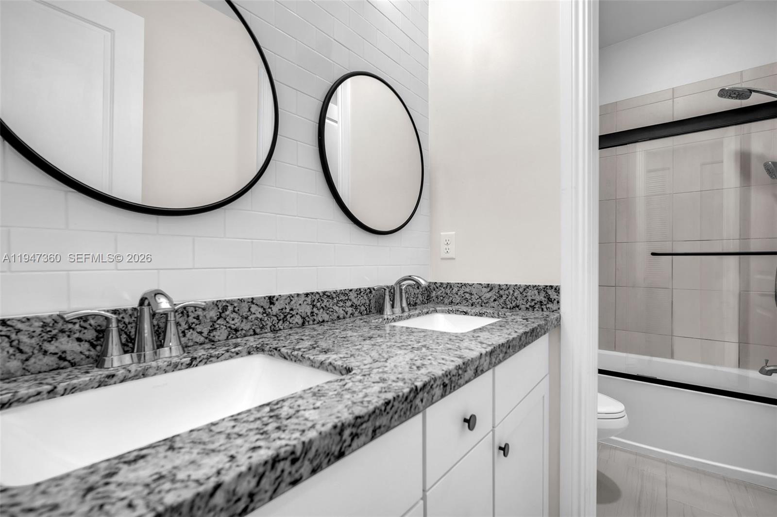 PEMBROKE LAKES SOUTH - Residential