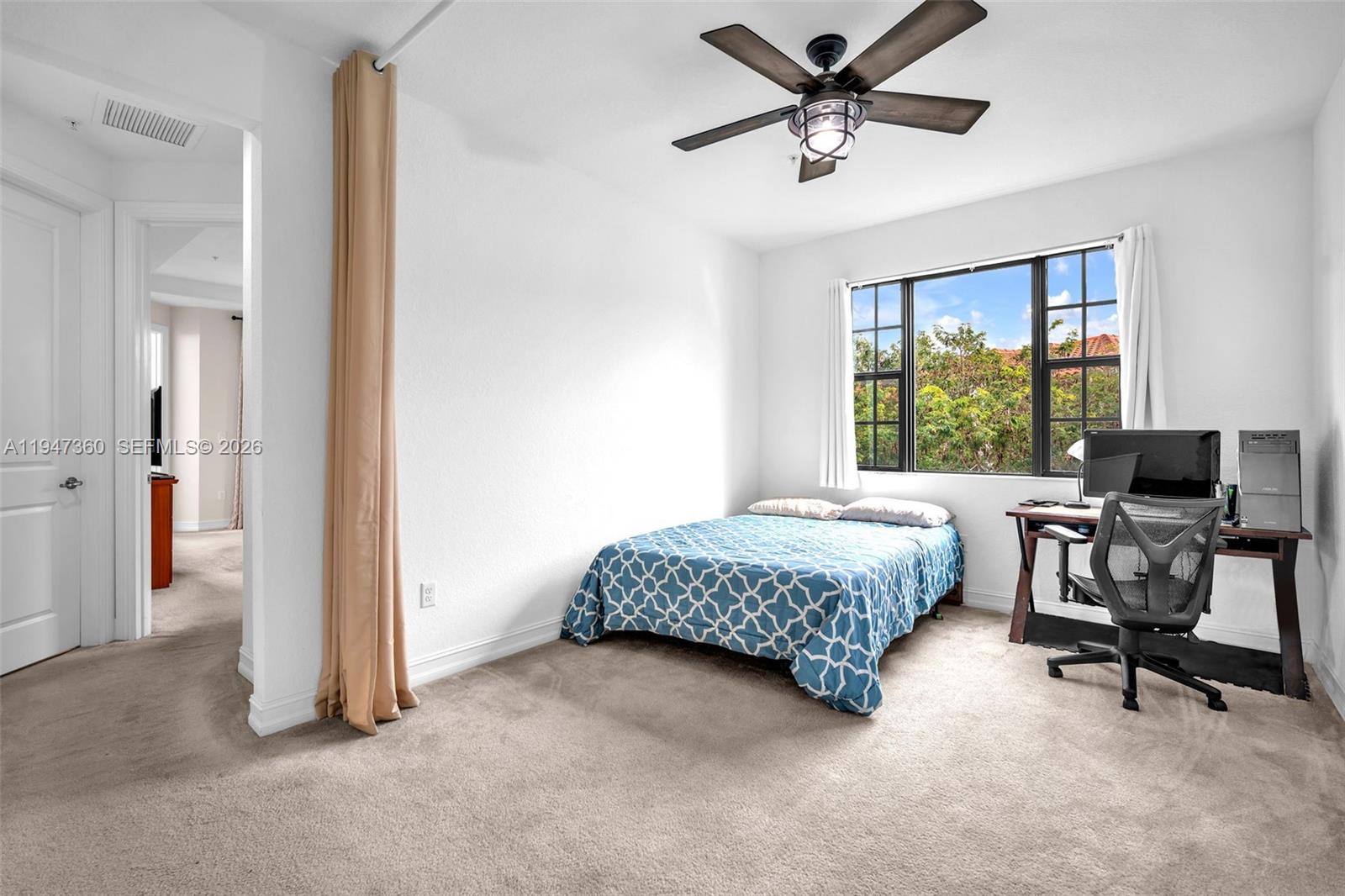 PEMBROKE LAKES SOUTH - Residential