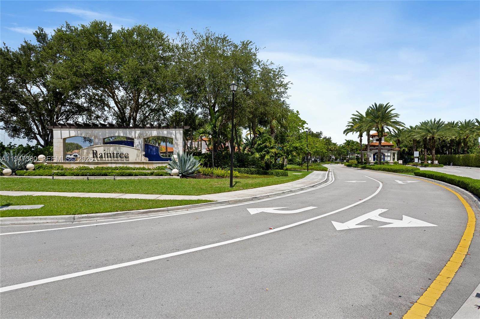 PEMBROKE LAKES SOUTH - Residential