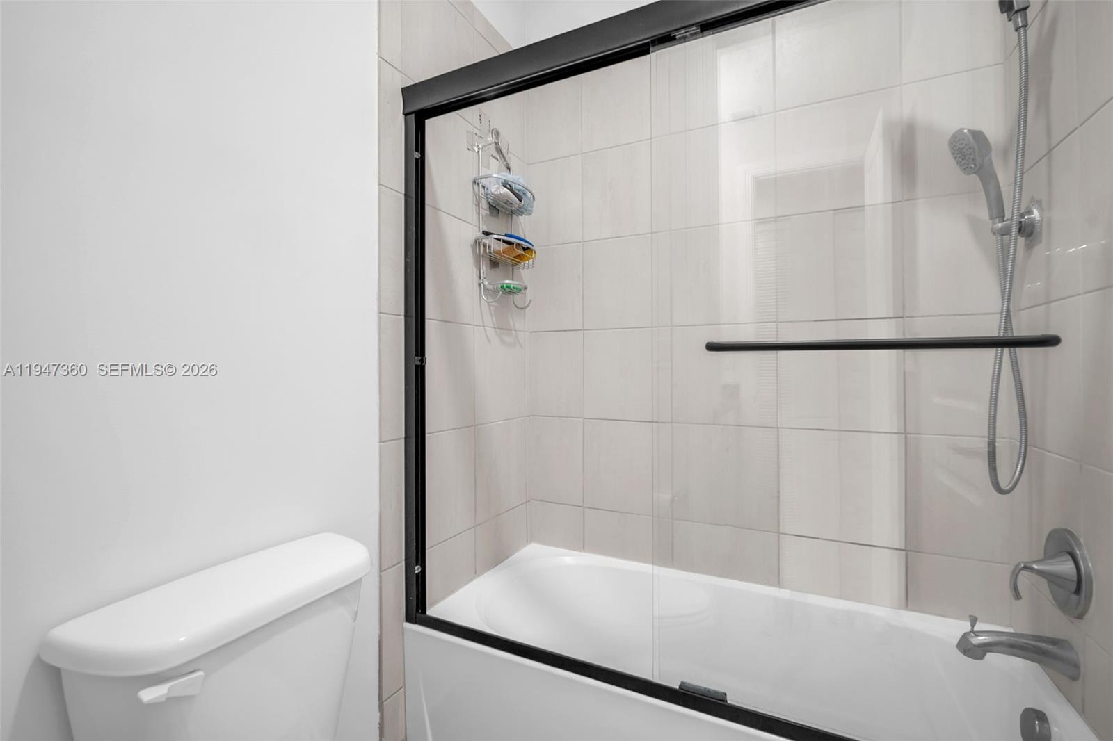 PEMBROKE LAKES SOUTH - Residential