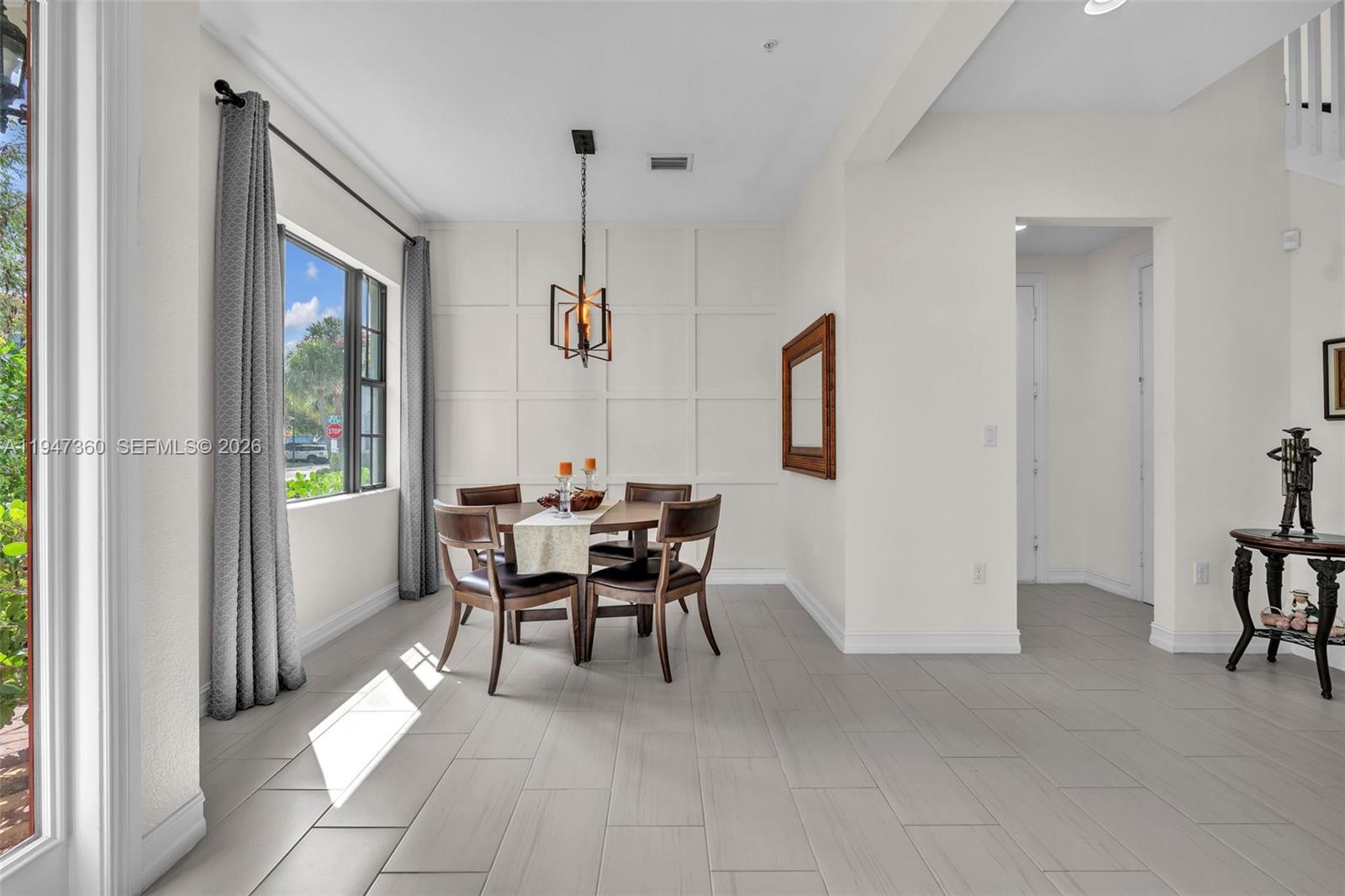 PEMBROKE LAKES SOUTH - Residential