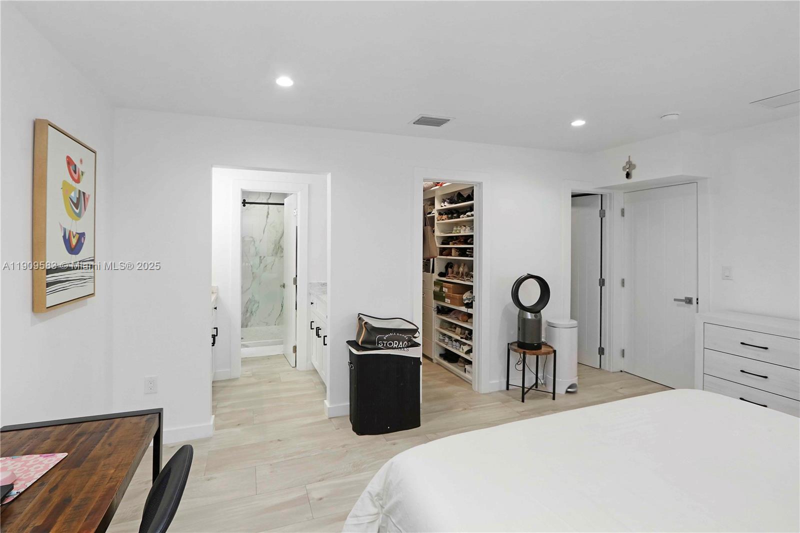 CORAL VILLAS REV - Residential