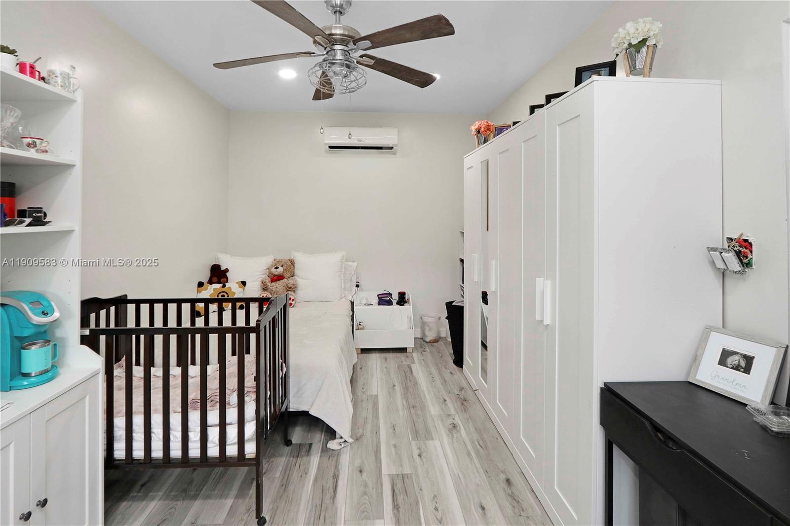 CORAL VILLAS REV - Residential