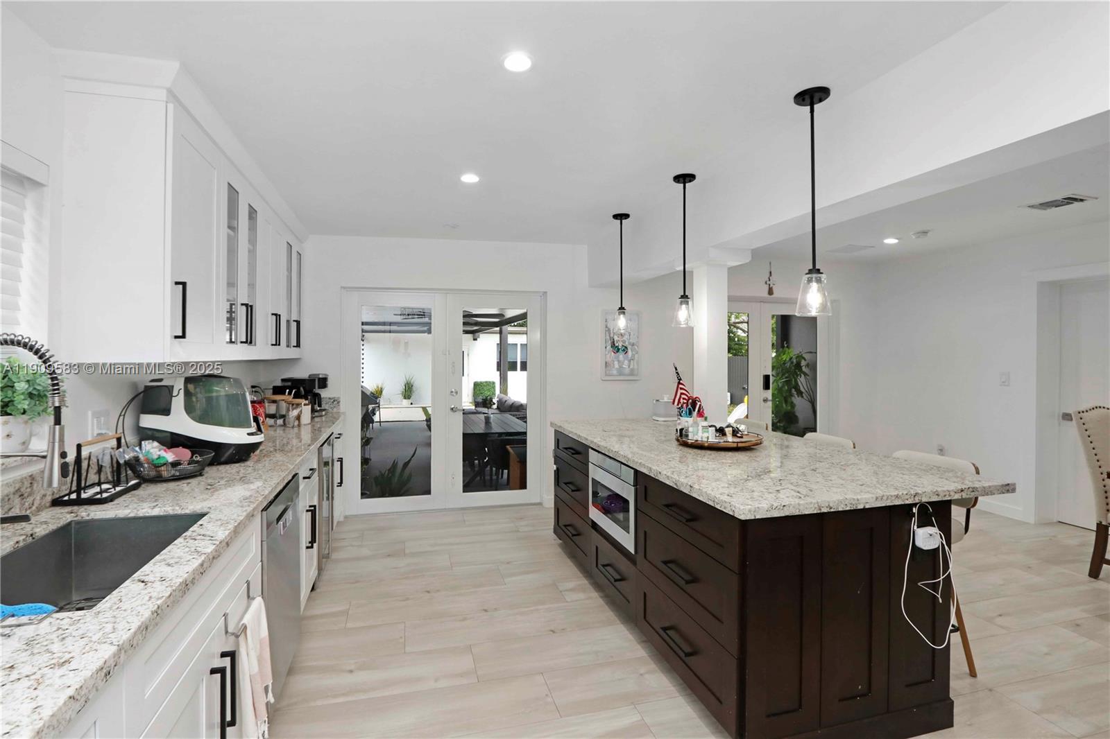 CORAL VILLAS REV - Residential