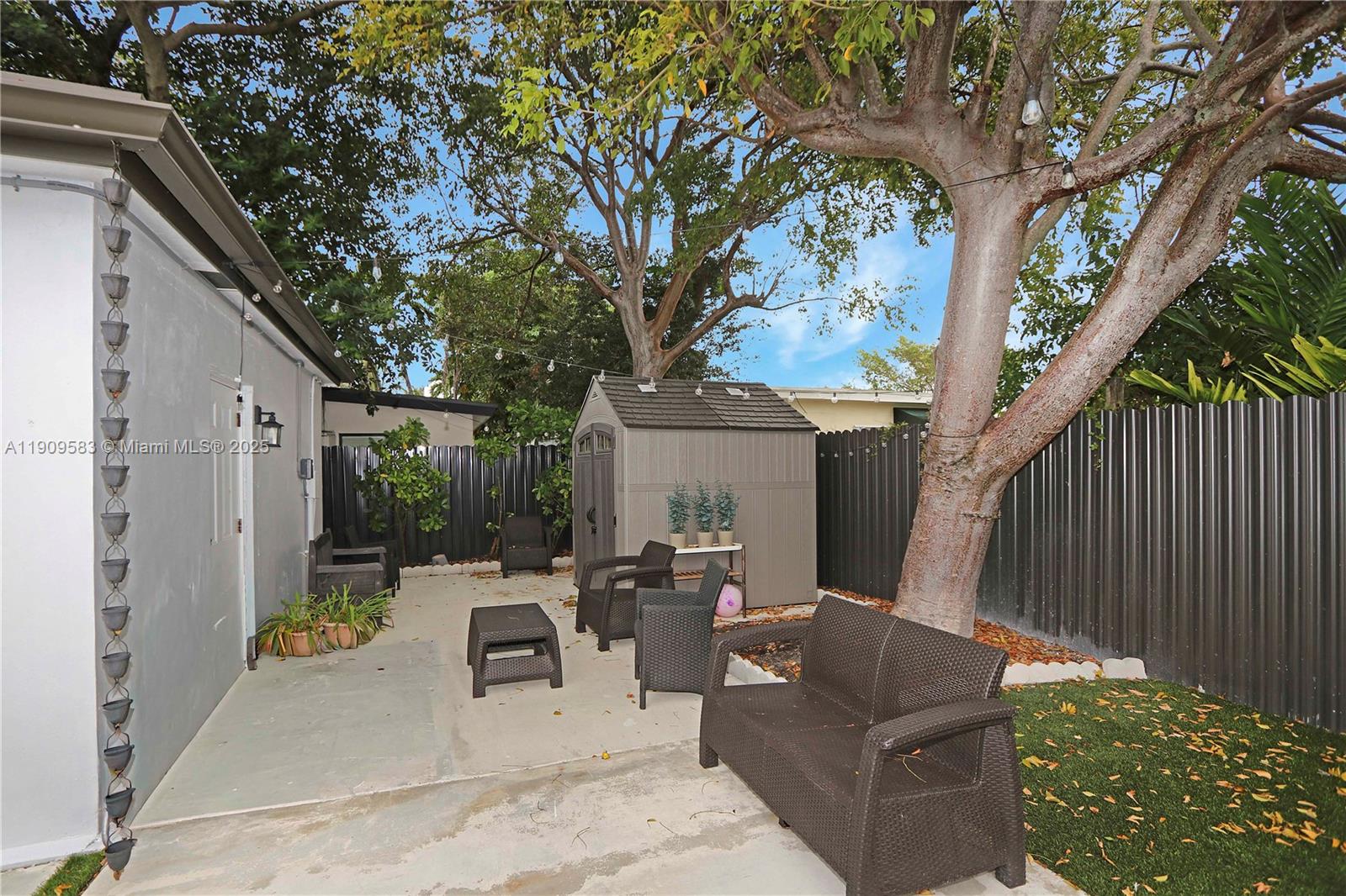 CORAL VILLAS REV - Residential