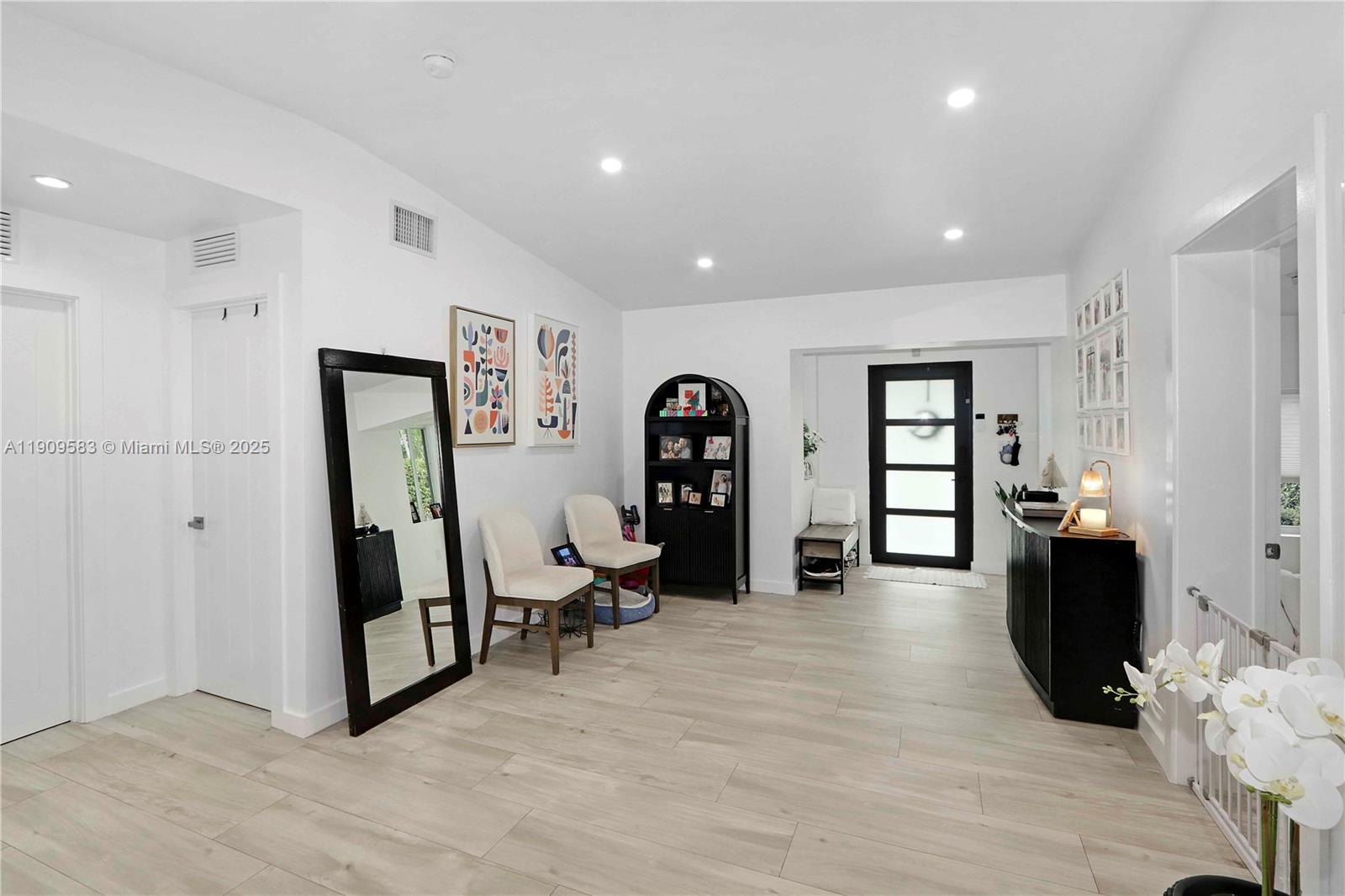 CORAL VILLAS REV - Residential