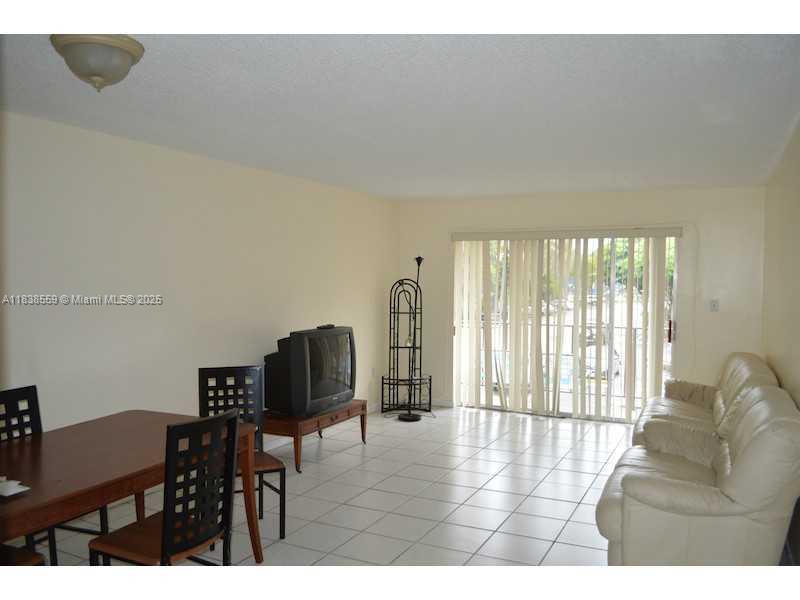 12035 NE 2 AVE A221