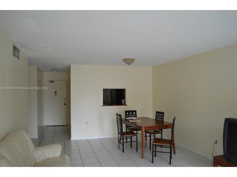 12035 NE 2 AVE A221