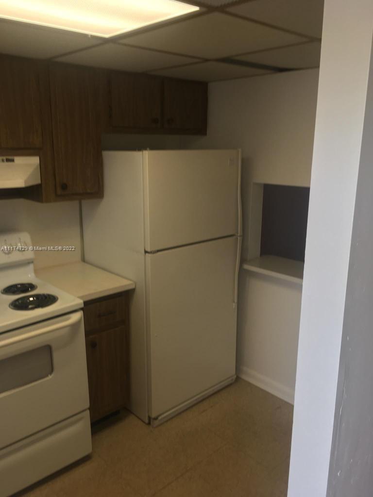 SUNRISE LAKES 44 CONDO - Residential