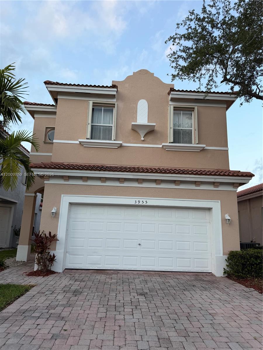 PORTOFINO PALMS - Residential