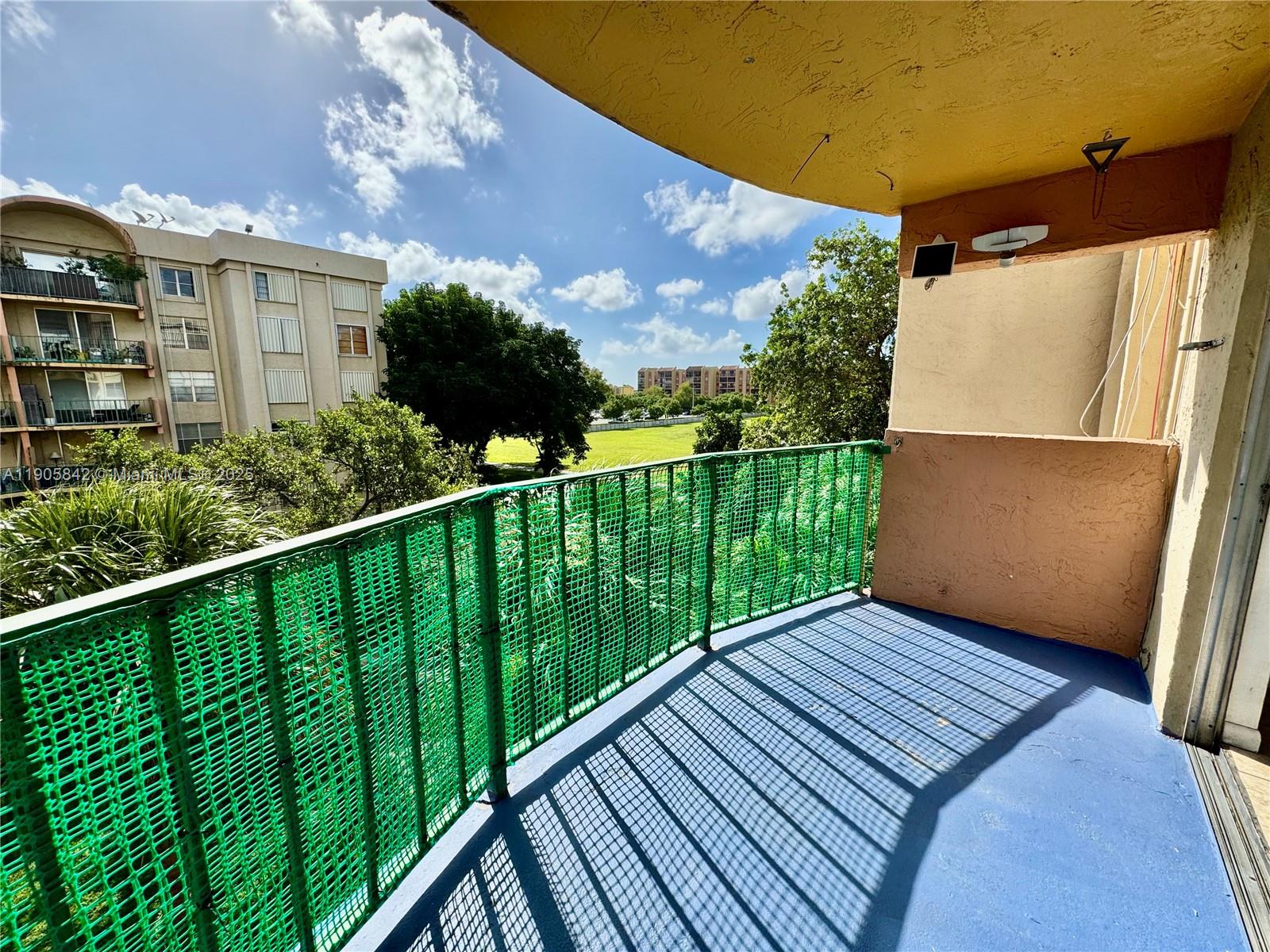 THE FOUNTAINS AT FONTAINEB - Residential Lease