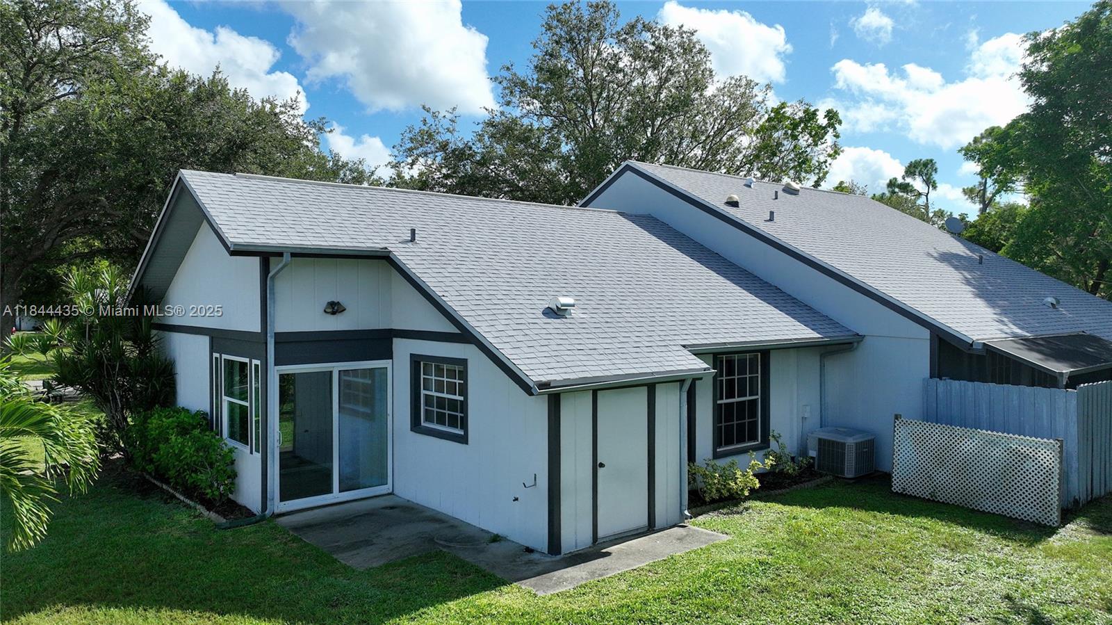 BEACON SQUARE - Residential