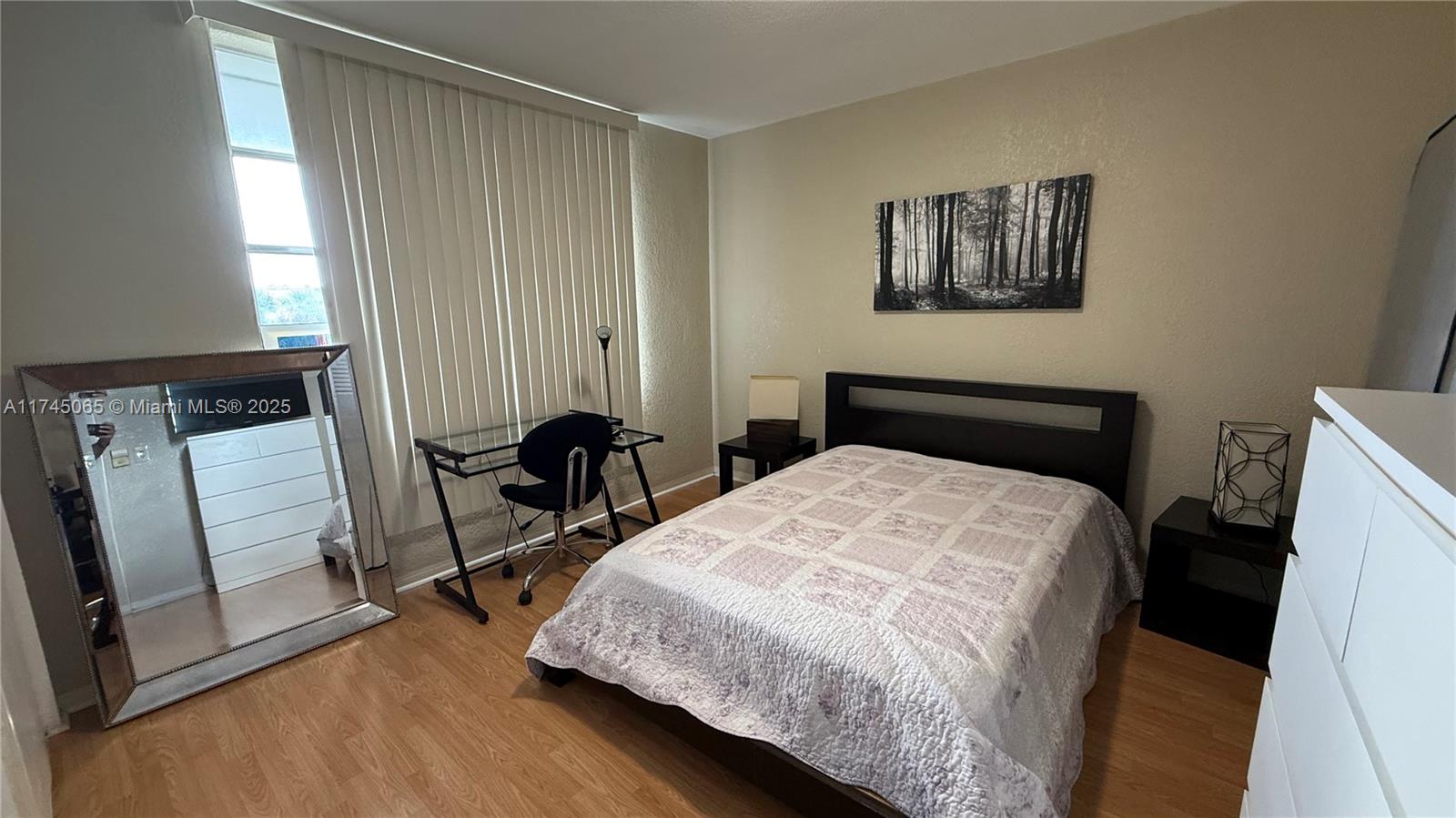 FIFITH MOORINGS CONDO - Residential