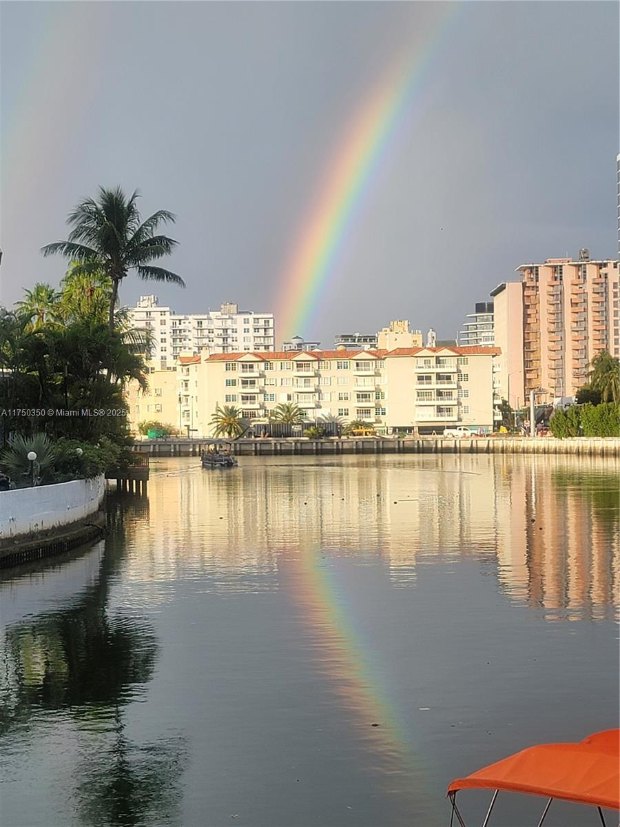Rental Property at 2600 Collins Ave 510, Miami Beach, Miami-Dade County, Florida - Bedrooms: 2 
Bathrooms: 2  - $2,900 MO.