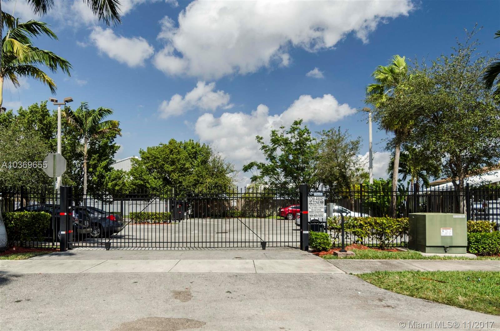 Fourth Court Twnhms 177-3 - Residential Lease