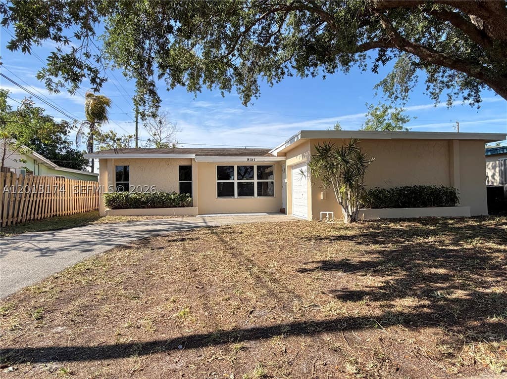Photo of 9151 NW 21st Mnr, Sunrise, FL 33322 (MLS # A12013174)