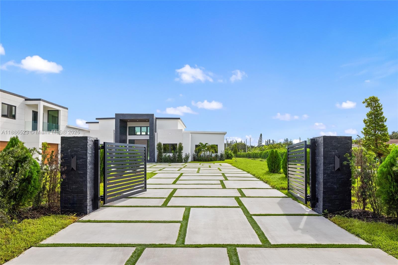 FLA FRUIT LANDS CO SUB NO - Residential
