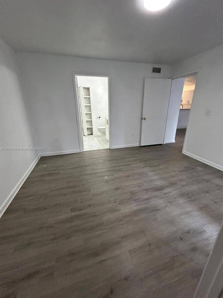 PALM LAKE CONDO - Residential Lease