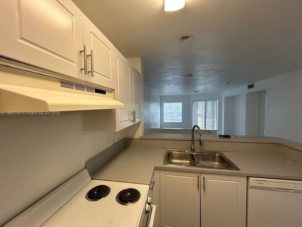 Photo of 4815 Via Palm Lks #1411, West Palm Beach, FL 33417 (MLS # A11892763)
