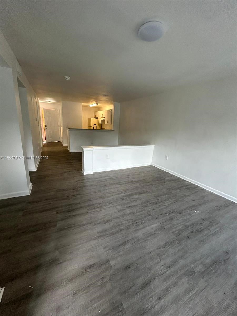 PALM LAKE CONDO - Residential Lease