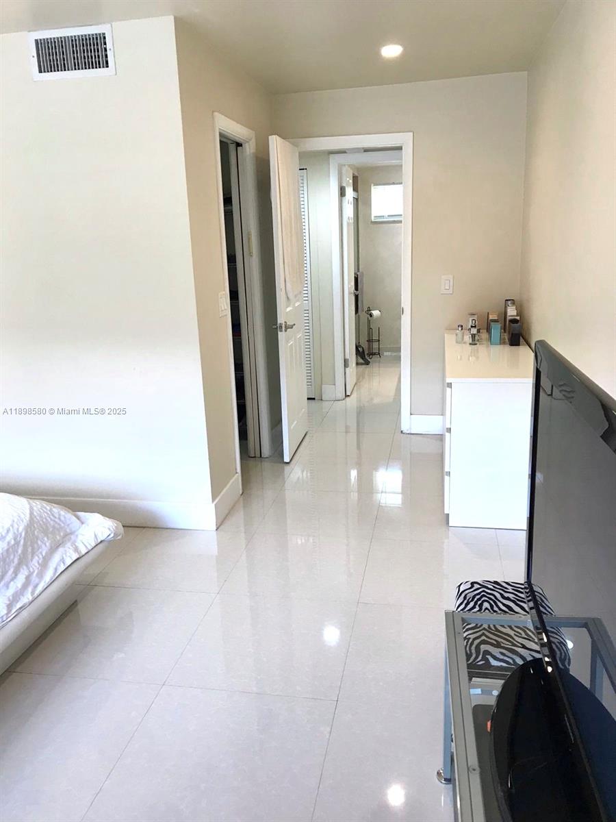STERLING FIFTY-SIX - Residential