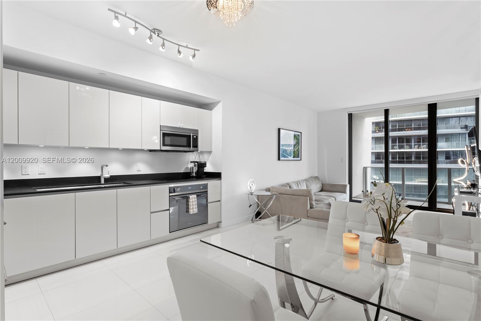 1010 Brickell Ave 4608