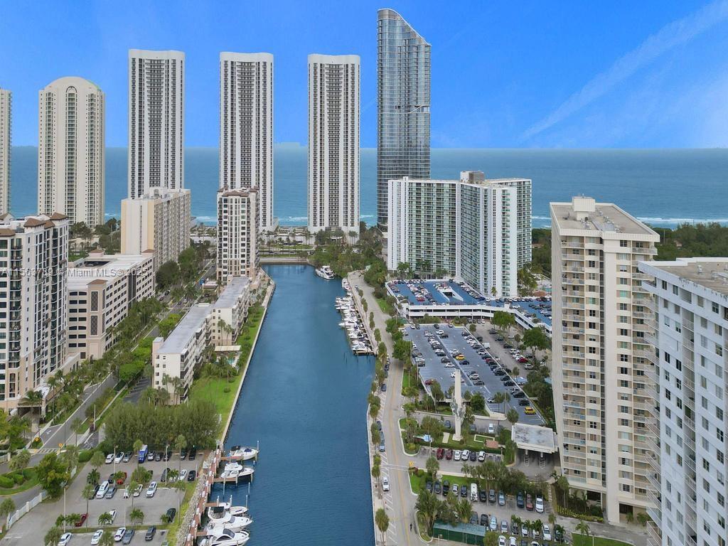 ARLEN HOUSE CONDO - Residential