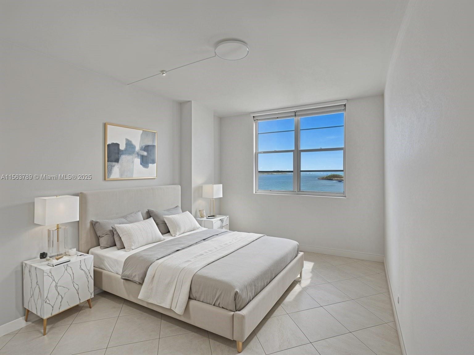 ARLEN HOUSE CONDO - Residential