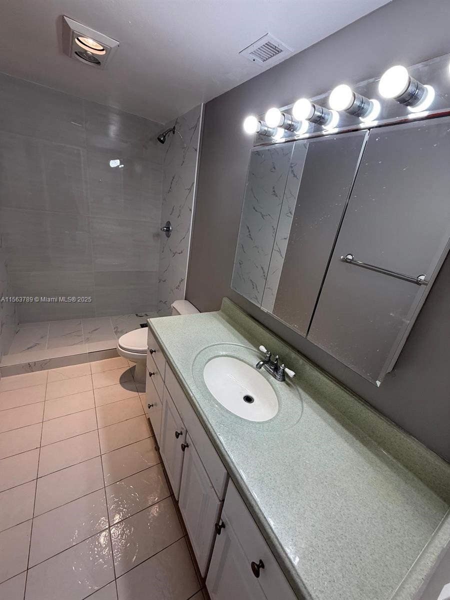 ARLEN HOUSE CONDO - Residential