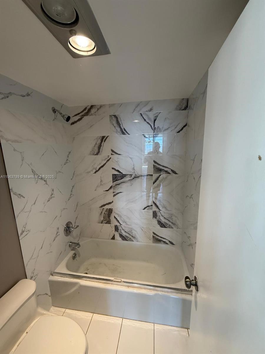 ARLEN HOUSE CONDO - Residential