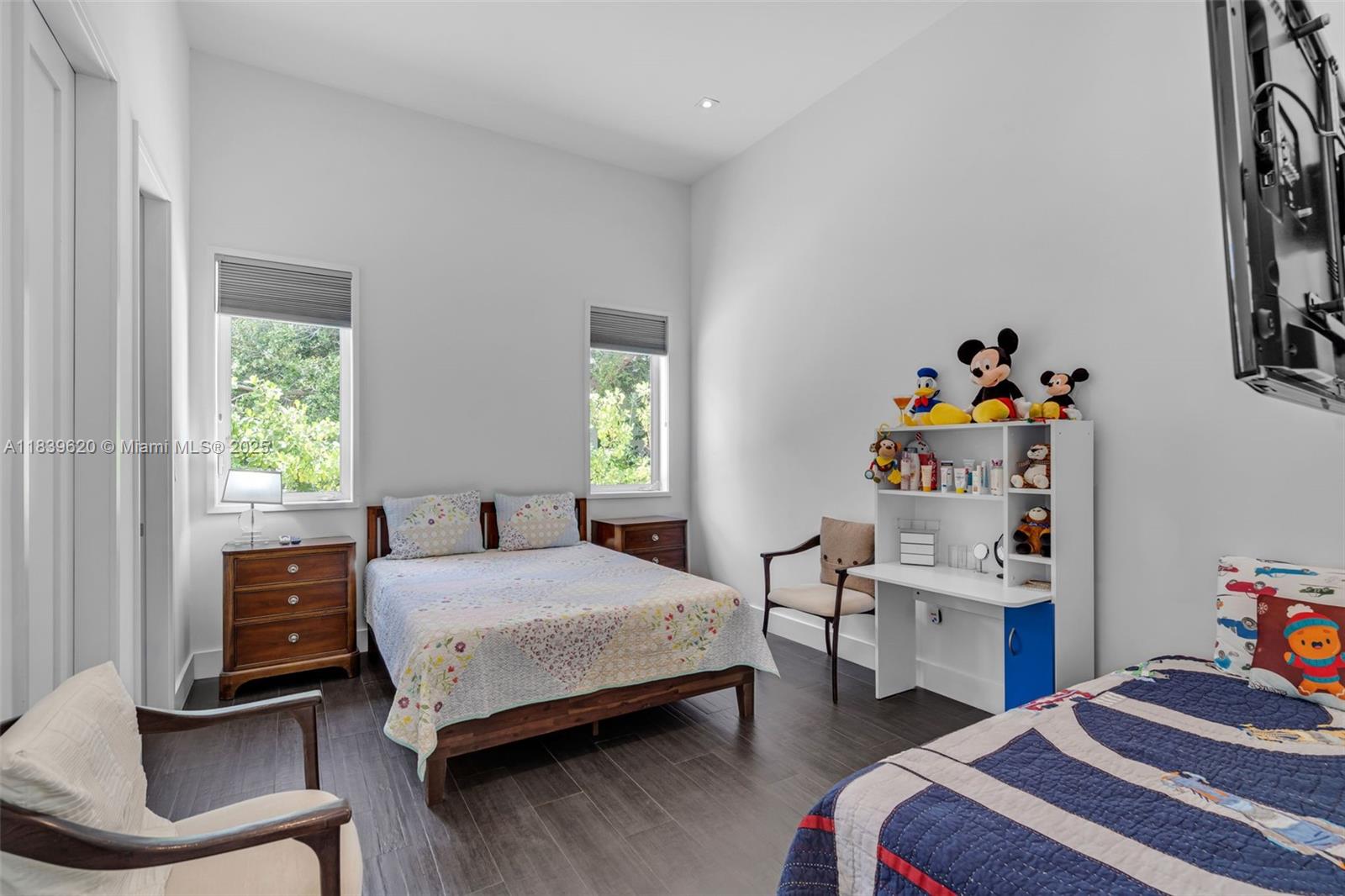 QUEENS COURT ESTATES - Residential