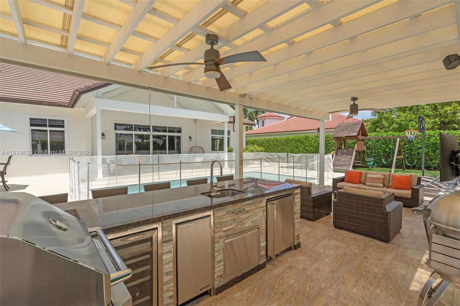 QUEENS COURT ESTATES - Residential