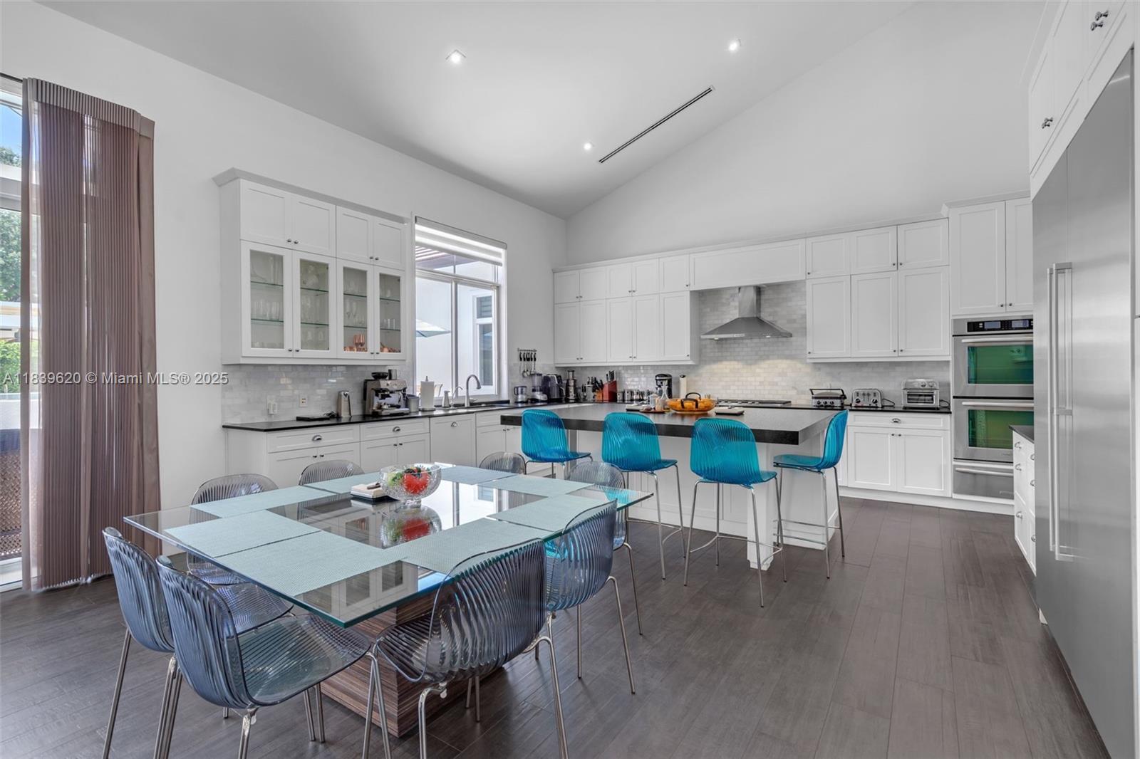 QUEENS COURT ESTATES - Residential