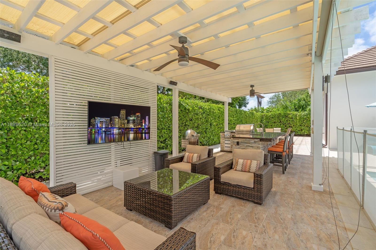 QUEENS COURT ESTATES - Residential