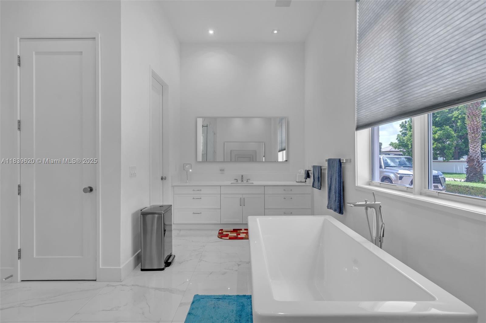 QUEENS COURT ESTATES - Residential