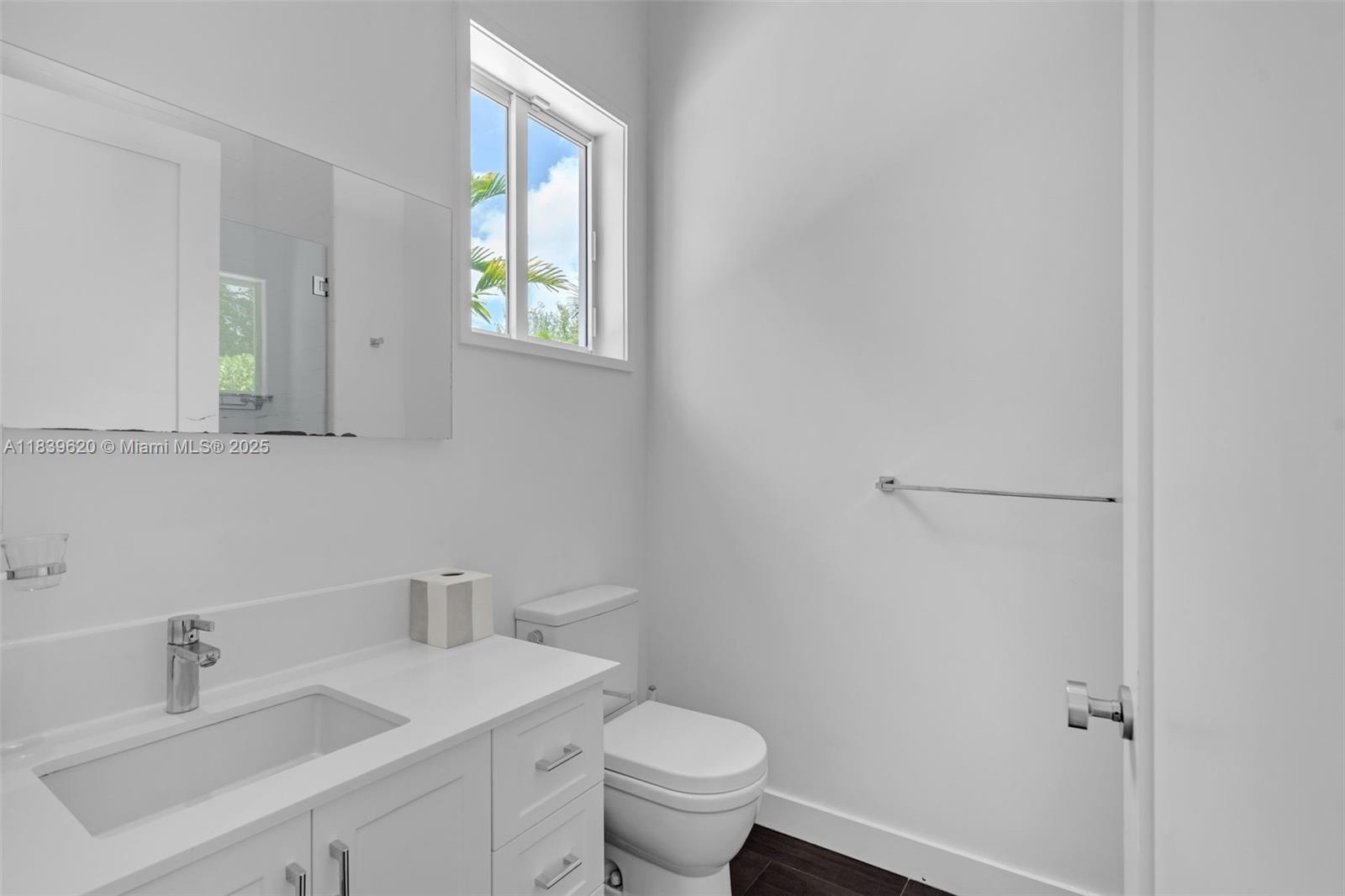 QUEENS COURT ESTATES - Residential