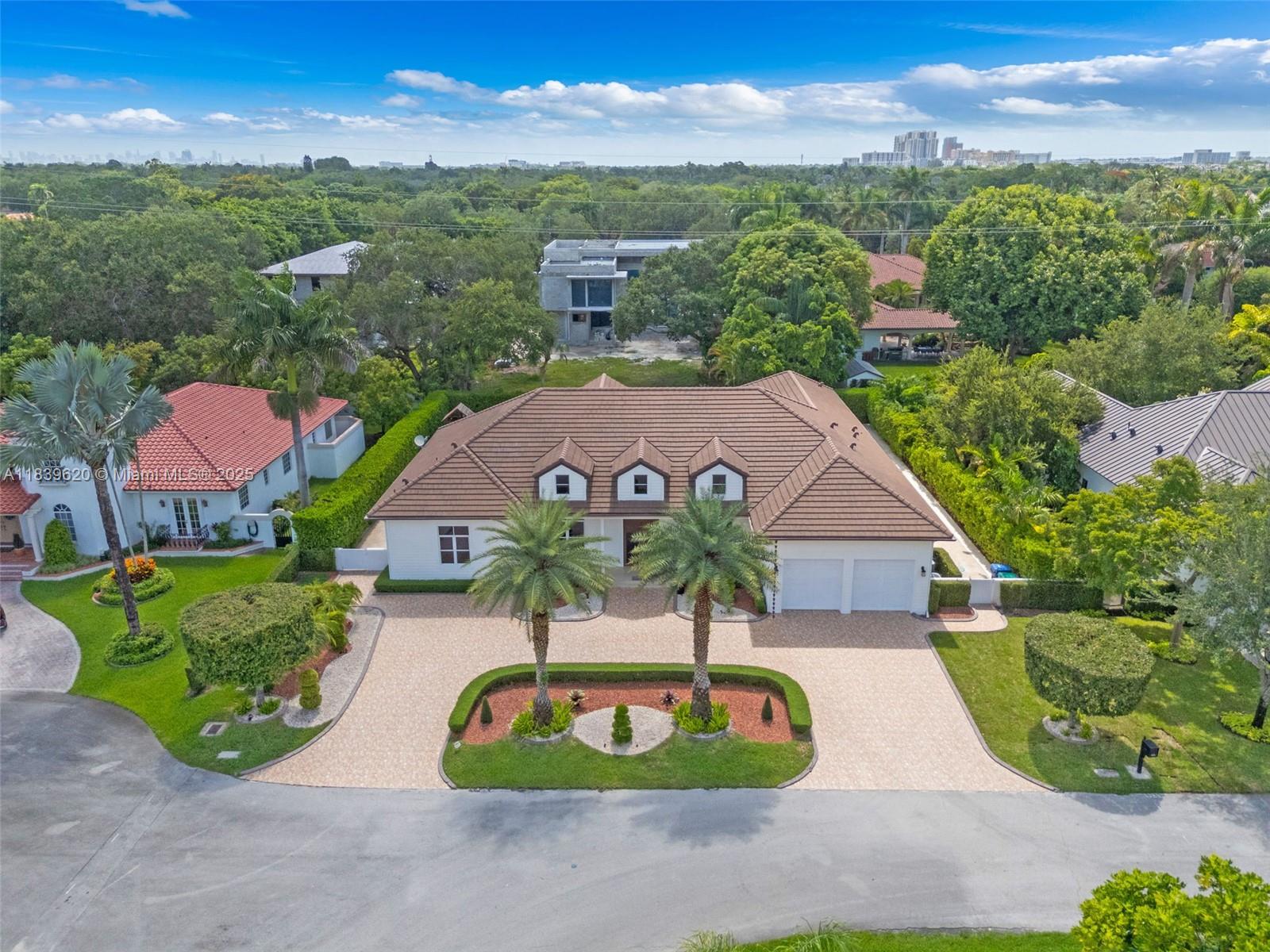 QUEENS COURT ESTATES - Residential