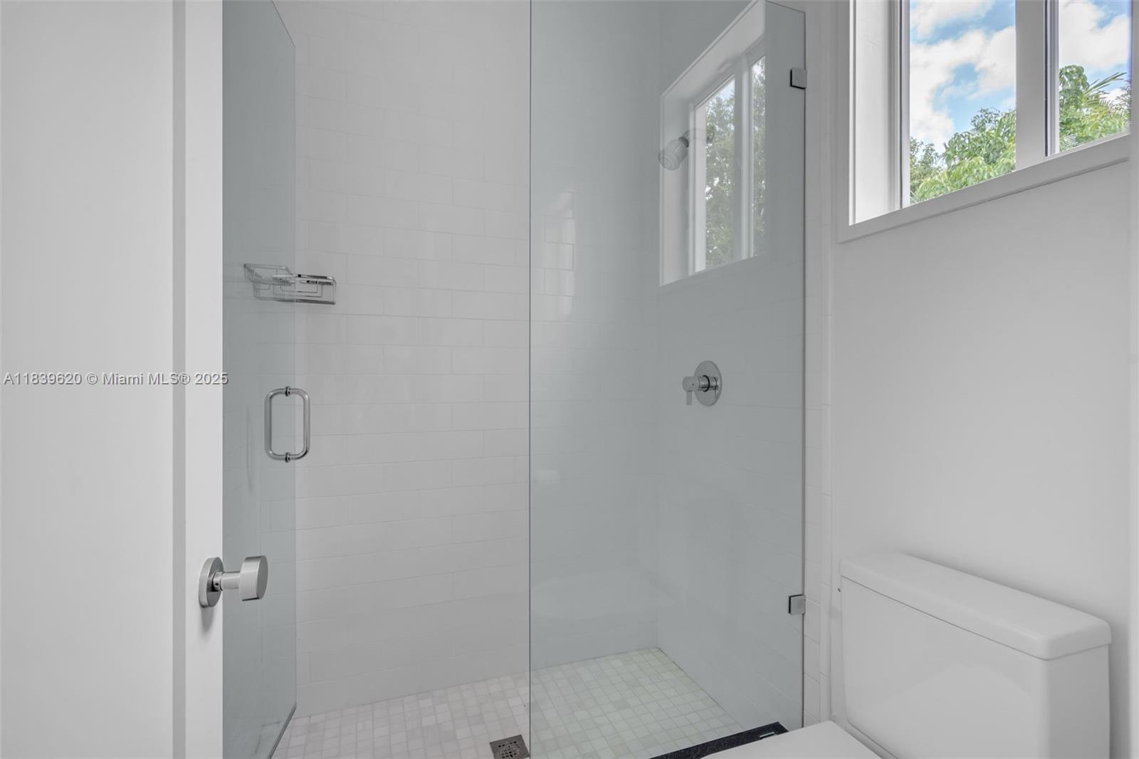 QUEENS COURT ESTATES - Residential