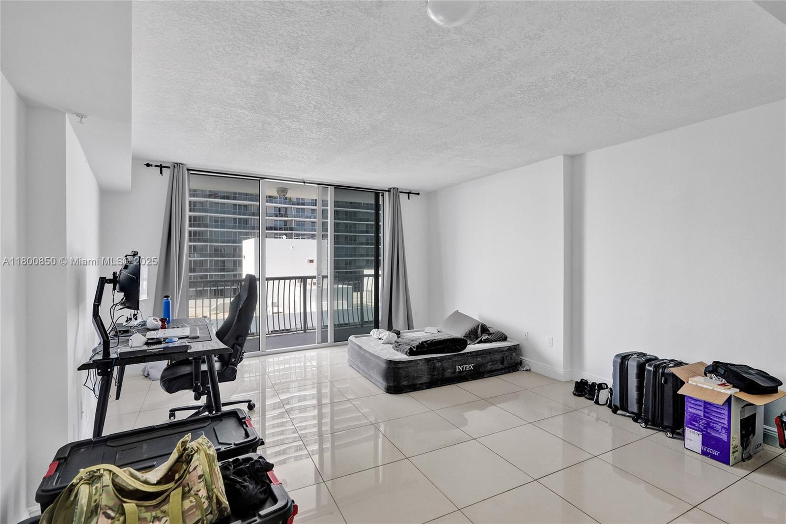 OPERA TOWER CONDO - Residential