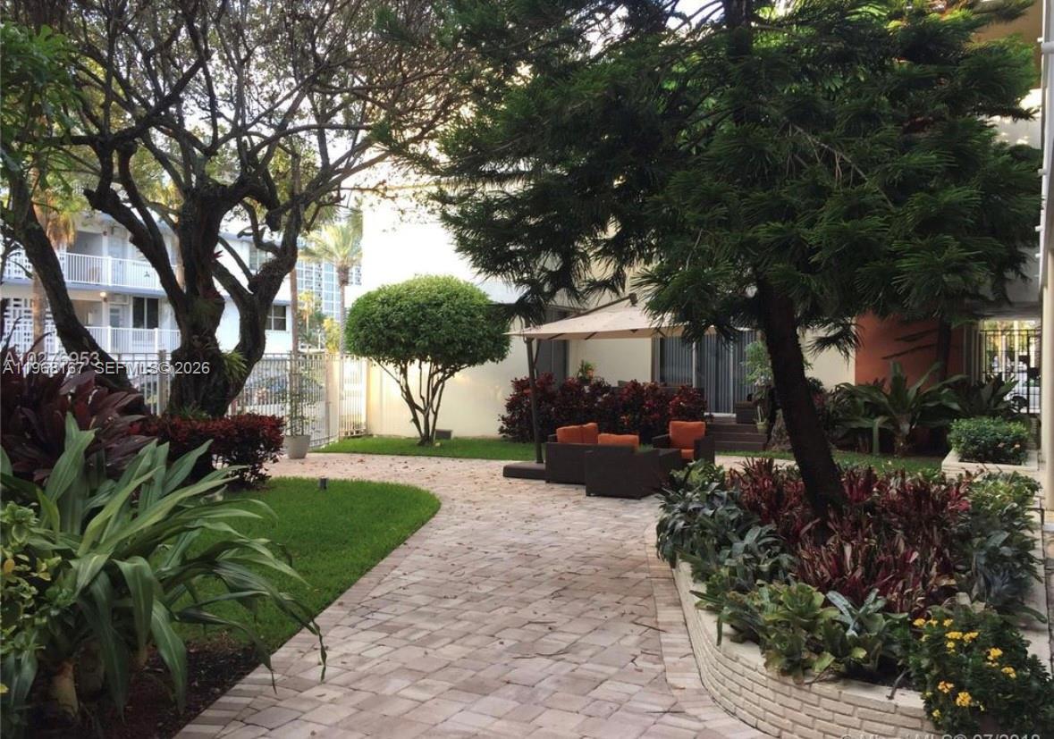 10210 Collins Ave 306