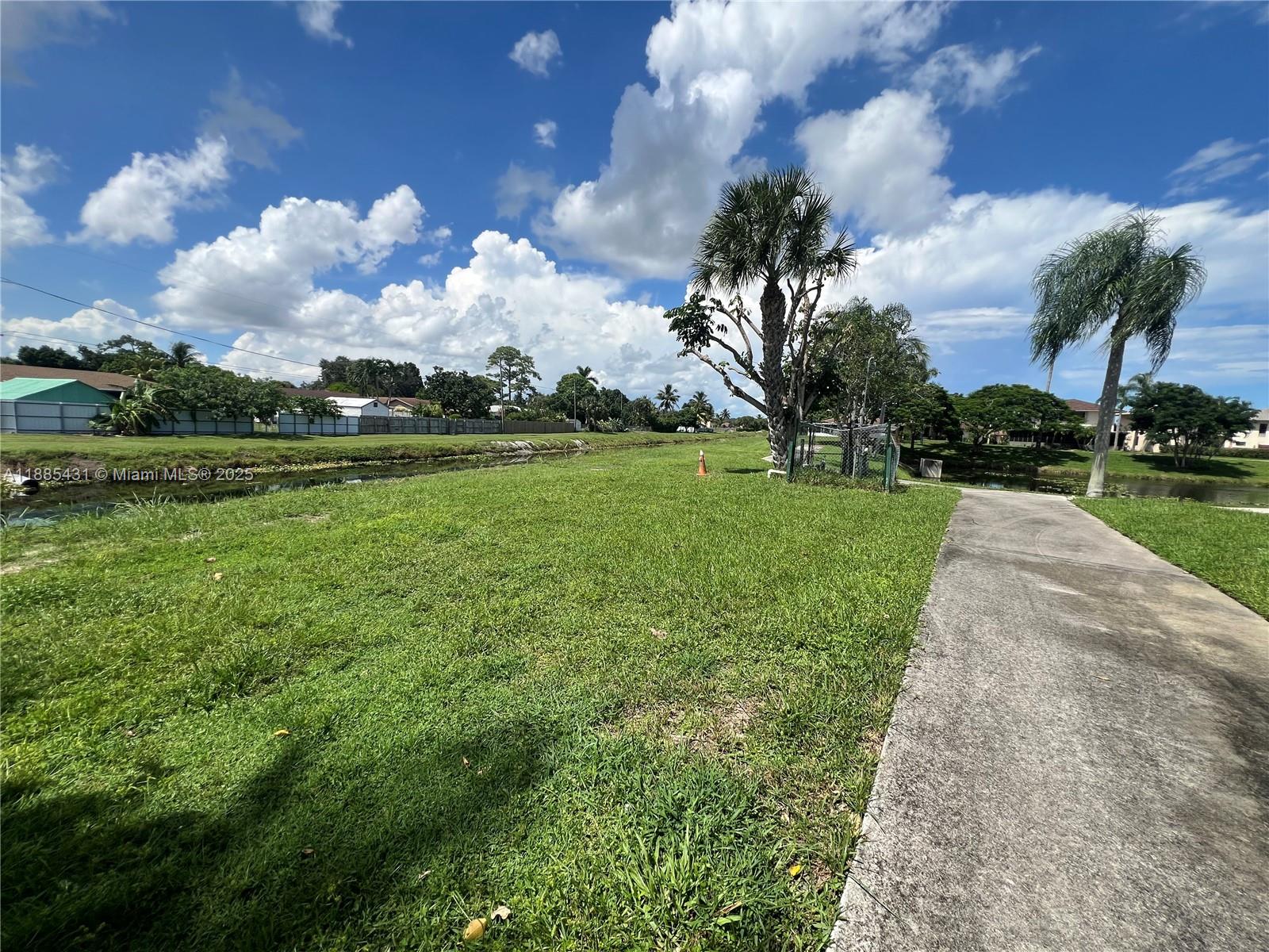 GARDEN HILLS UNIT THREE - Residential