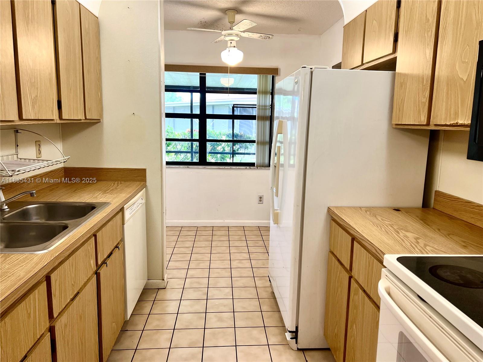 GARDEN HILLS UNIT THREE - Residential