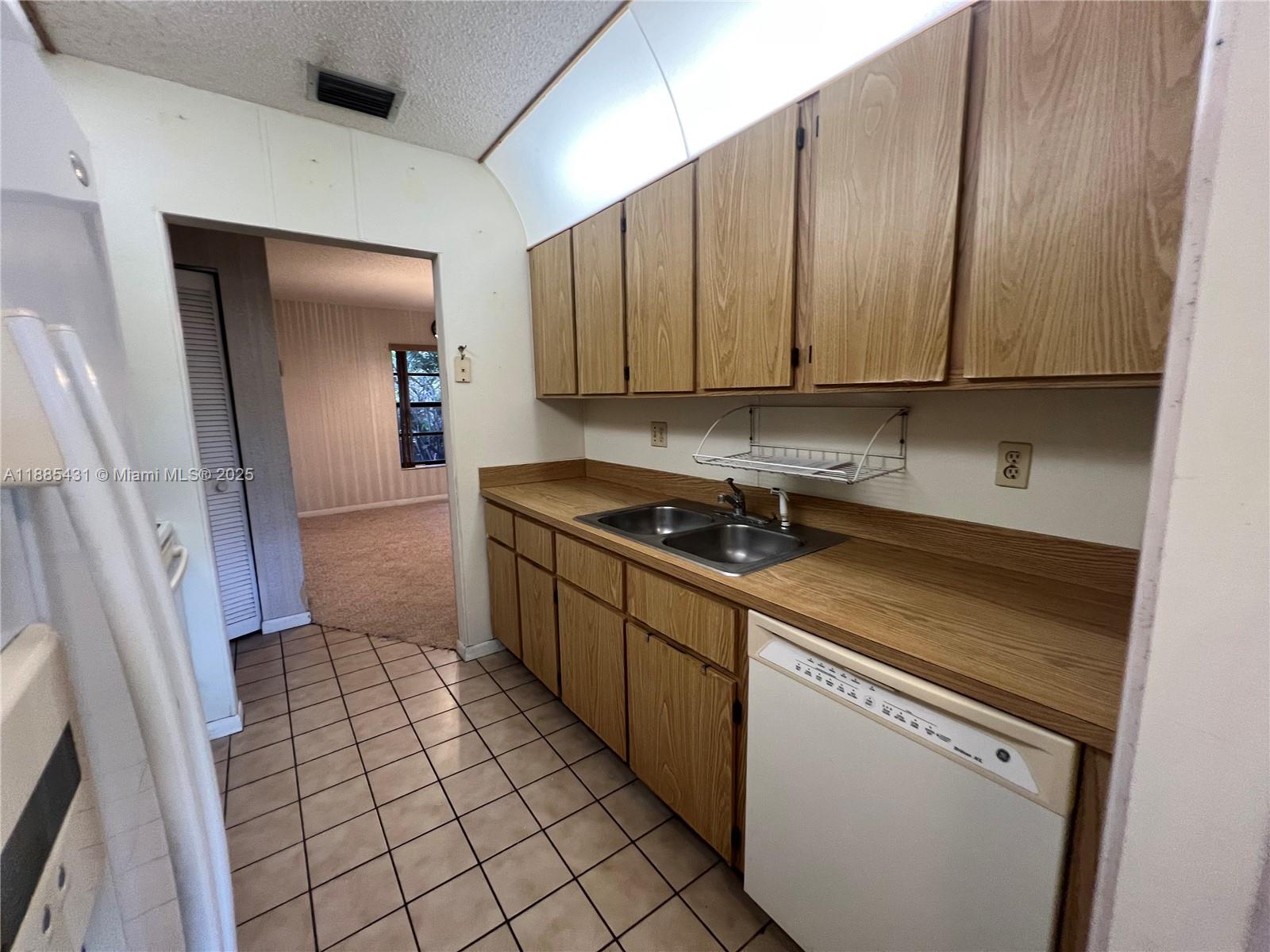 GARDEN HILLS UNIT THREE - Residential