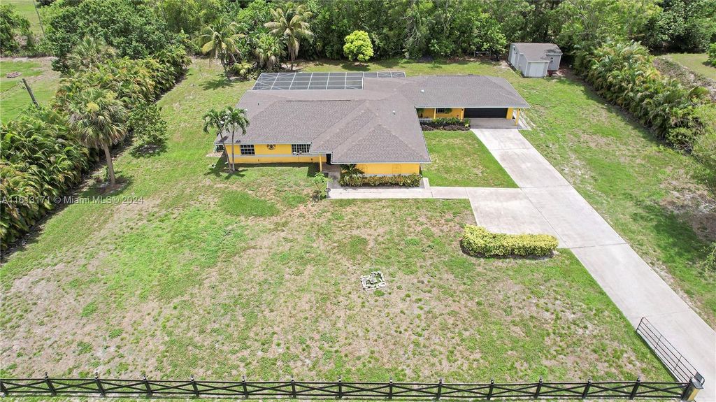 Photo of 17746 N 48th Ct N, Loxahatchee, FL 33470 (MLS # A11613171)