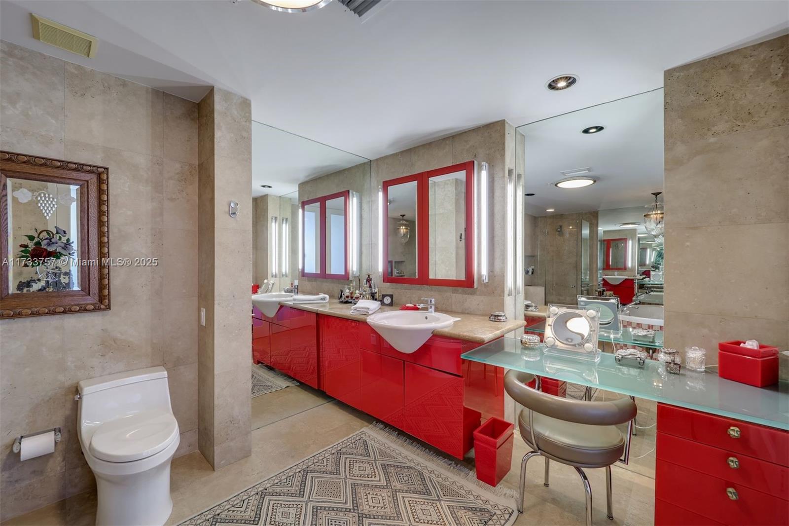 SUNSET HARBOUR NORTH COND - Residential