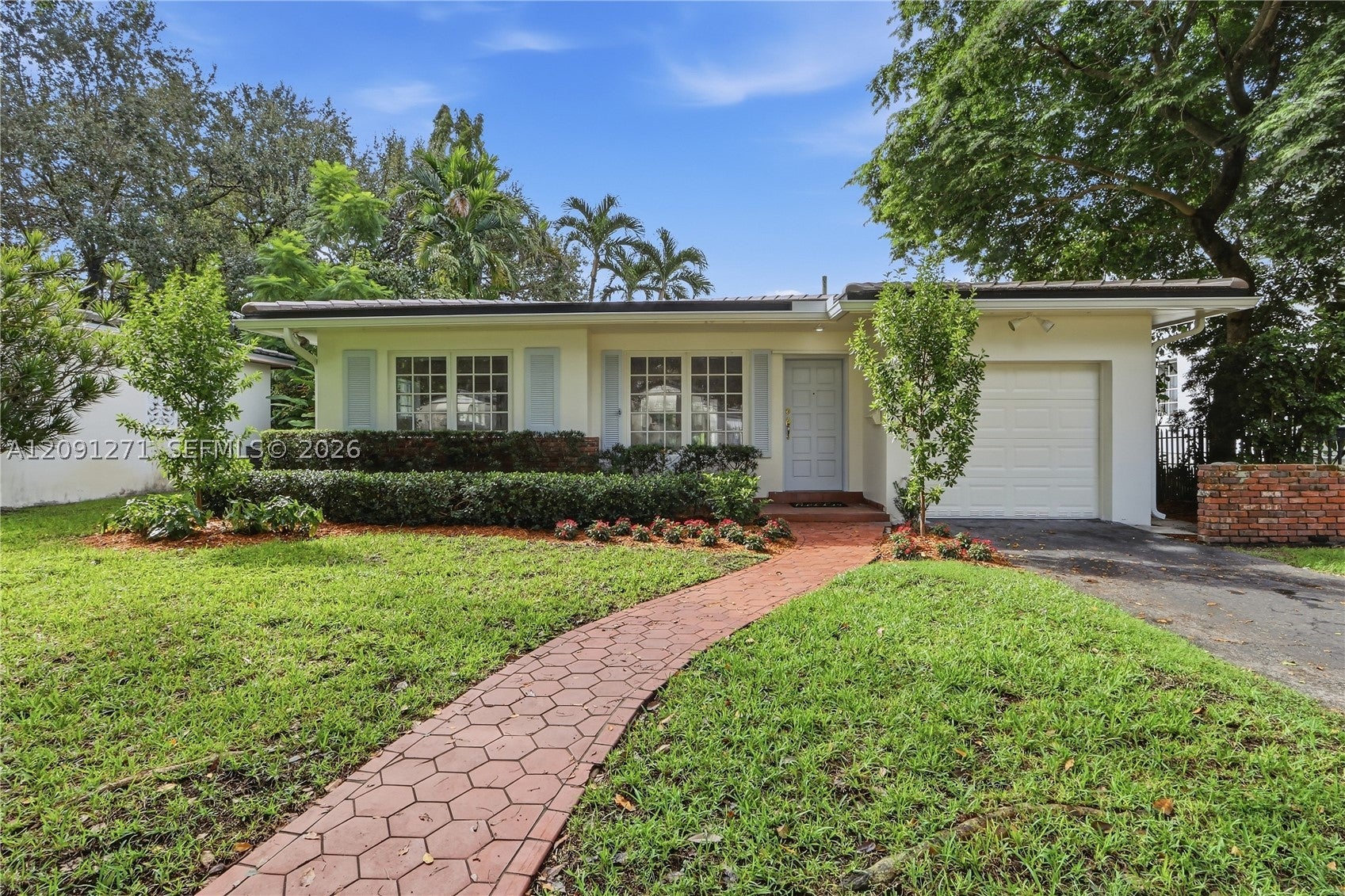 1530 Catalonia Ave